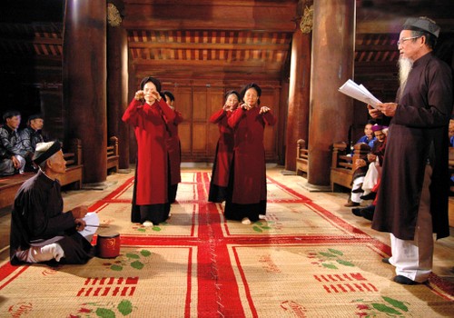 Preserving and tapping intangible cultural values of Xoan singing - ảnh 1